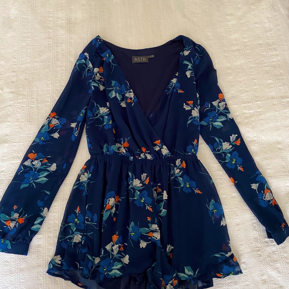 Astr Romper Blue Floral size Xs